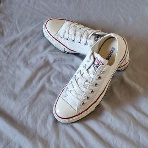 Converse all star tennis shoes